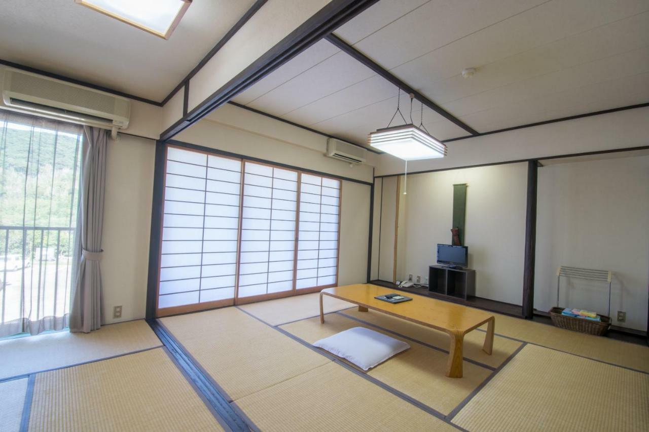 Отель Kamiso Kamitsushima Экстерьер фото